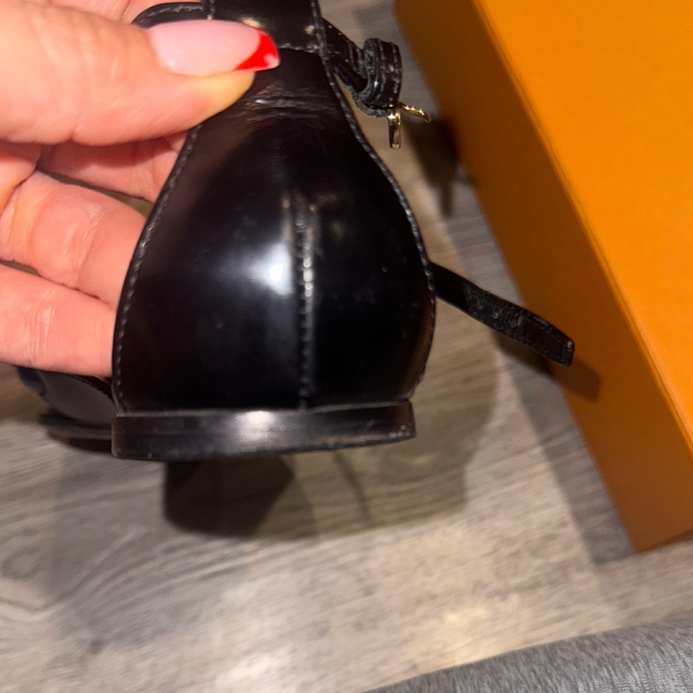 Authentic Louis Vuitton Gold and Black Leather Sandals - Picture 10 of 11